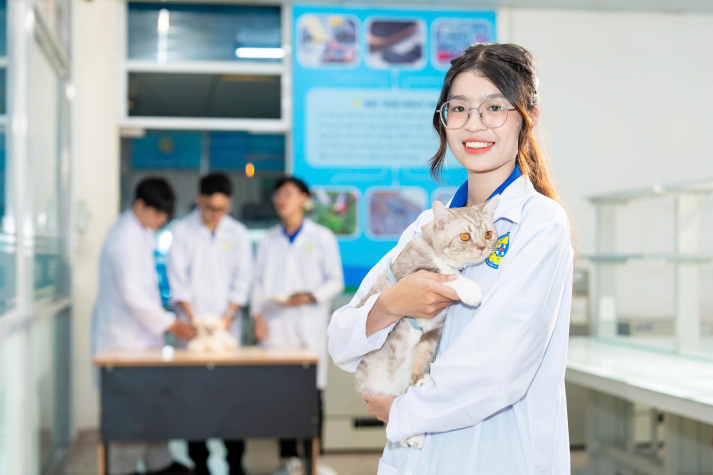 CHƯƠNG TRÌNH ĐÀO TẠO LIÊN NGÀNH THÚ Y CÔNG NGHỆ SỐ TẠI 13WIN13 – MÔ HÌNH ĐÀO TẠO BÁC SĨ THÚ Y ỨNG DỤNG TRÍ TUỆ NHÂN TẠO ĐẦU TIÊN TẠI VIỆT NAM 123