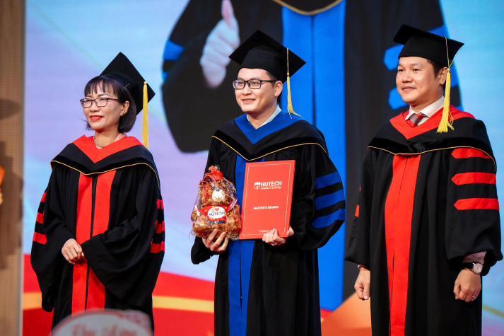 LỄ TRAO BẰNG TỐT NGHIỆP THẠC SĨ THÚ Y 13WIN13 ĐẦU TIÊN - HÀNH TRÌNH BỀN BỈ CHINH PHỤC TRI THỨC 74