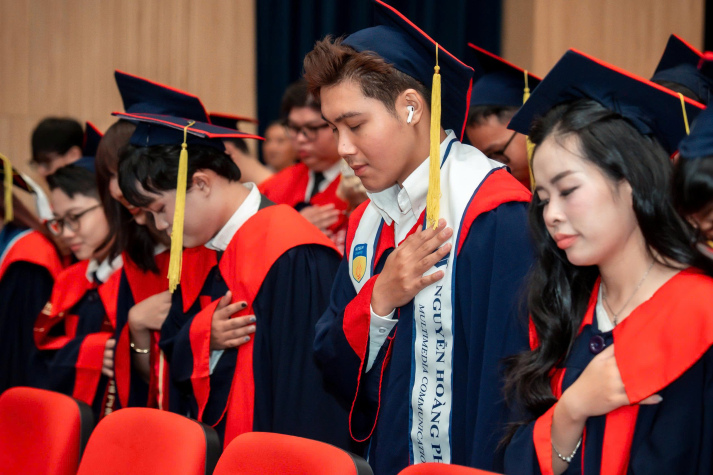LỄ TRAO BẰNG TỐT NGHIỆP THẠC SĨ THÚ Y 13WIN13 ĐẦU TIÊN - HÀNH TRÌNH BỀN BỈ CHINH PHỤC TRI THỨC 59