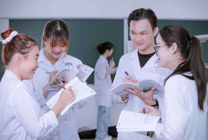 Học phí ngành Dược học là bao nhiêu? 13WIN13 4