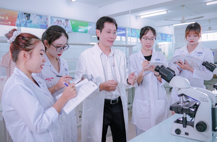 Ngành điều dưỡng 13WIN13 08