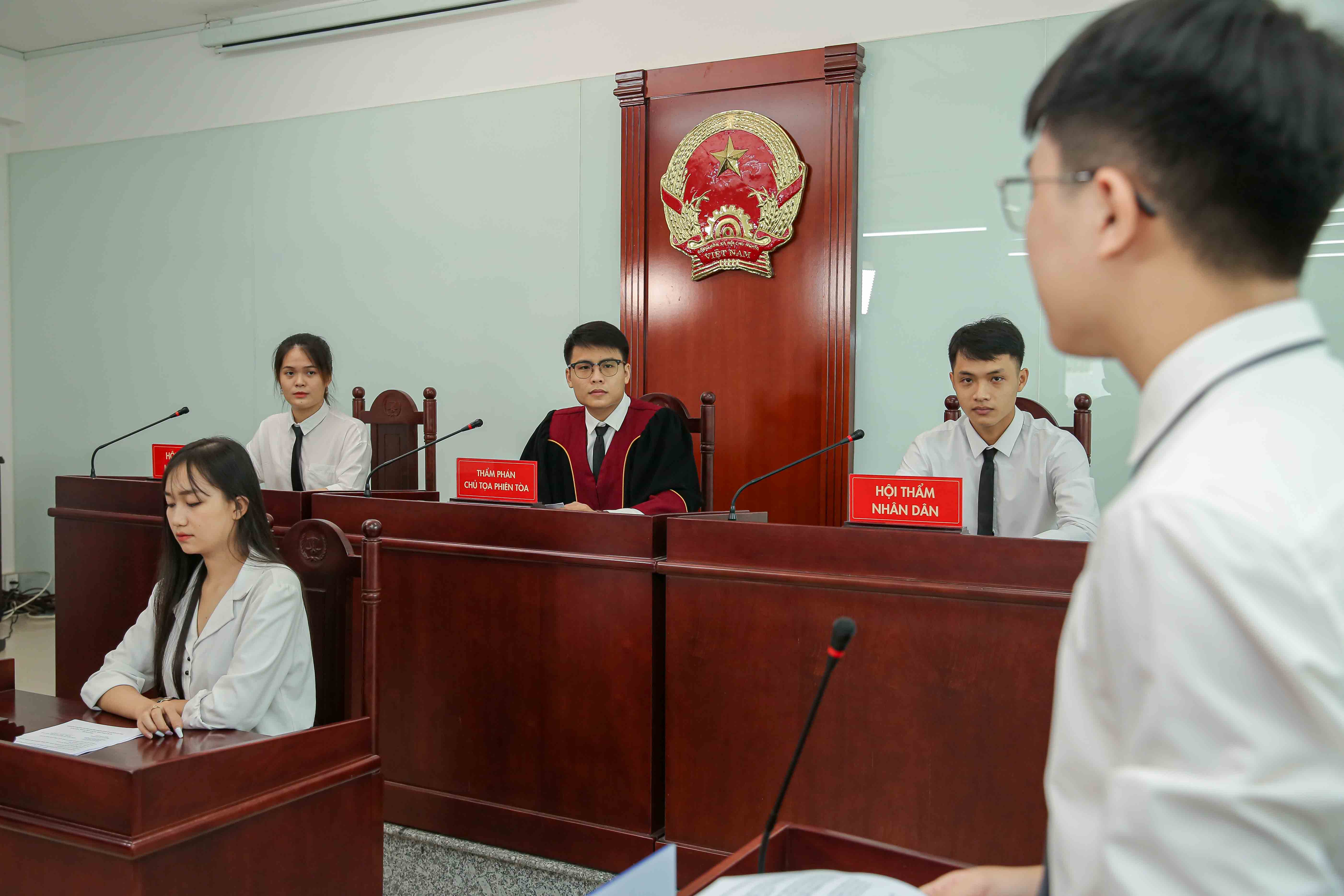 Top 5 trường 13Win32 đăng nhập uy tín đào tạo ngành Luật kinh tế tại Việt Nam? 110
