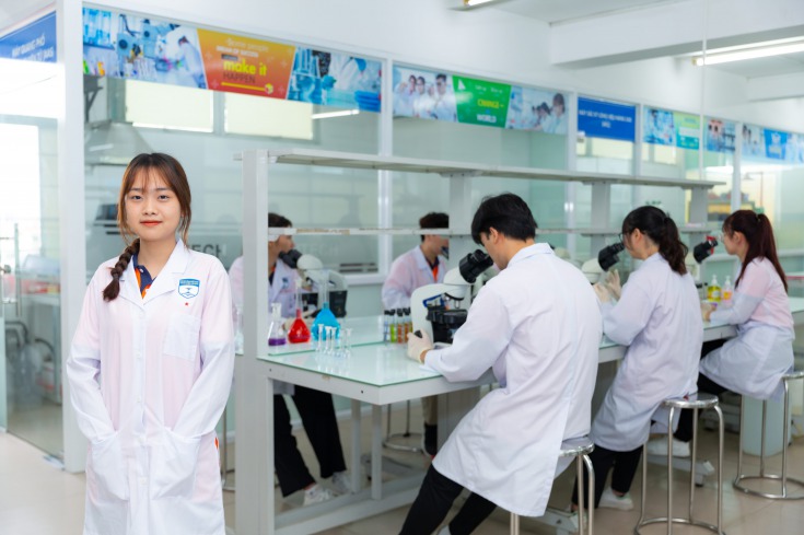 ngành Dược 13WIN13 3