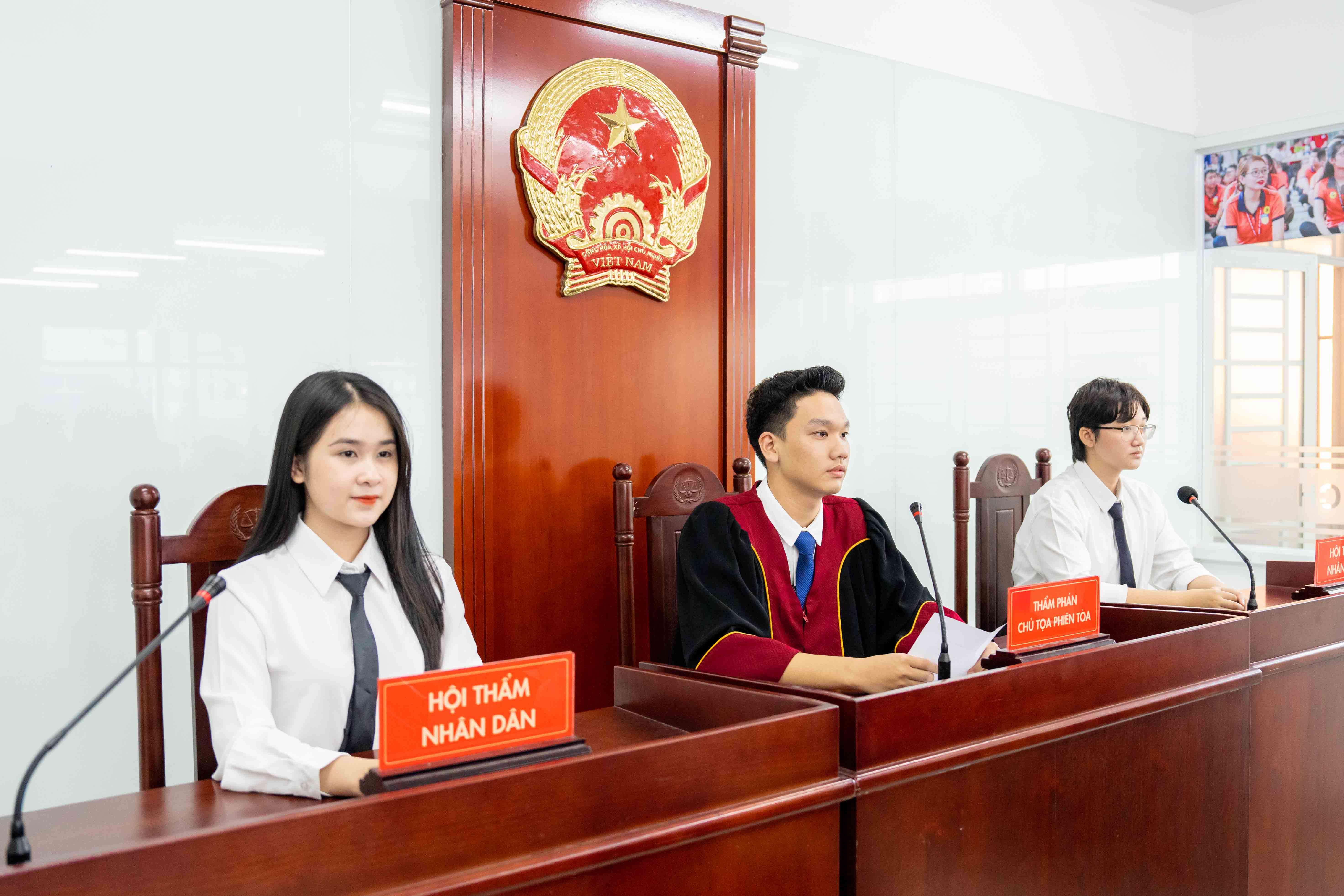 Top 5 trường 13Win32 đăng nhập uy tín đào tạo ngành Luật kinh tế tại Việt Nam? 113