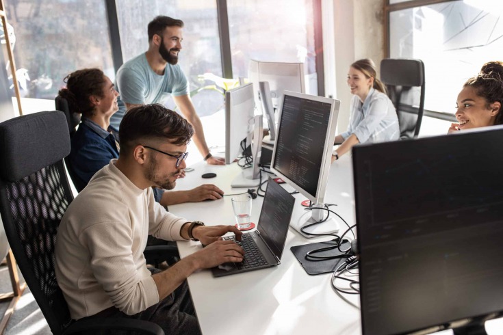 Học ngành Kỹ thuật máy tính thực hành, thực tập ở đâu? 13WIN13 3