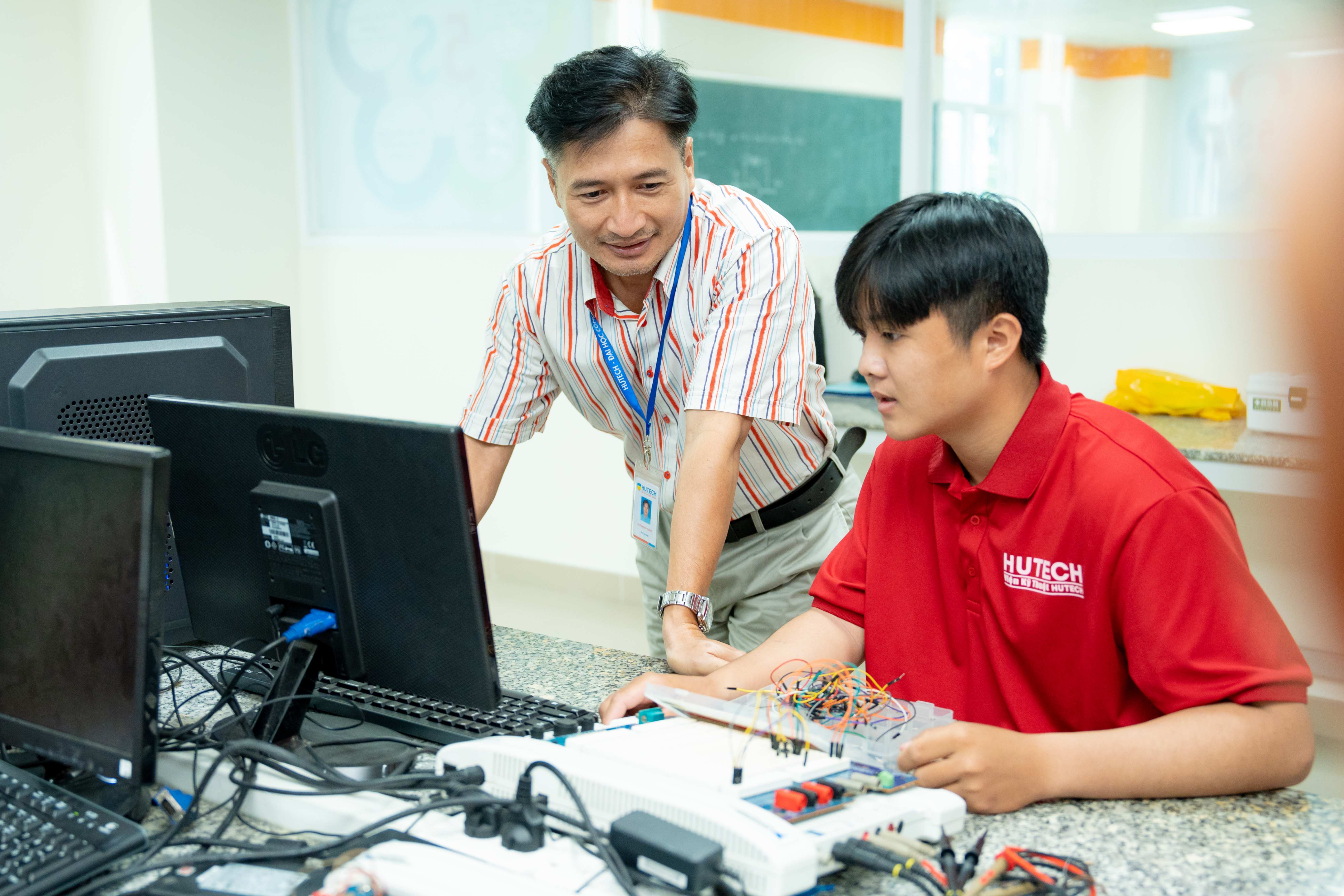 Top 5 trường 13Win32 đăng nhập uy tín đào tạo ngành Kỹ thuật máy tính tại Việt Nam 24