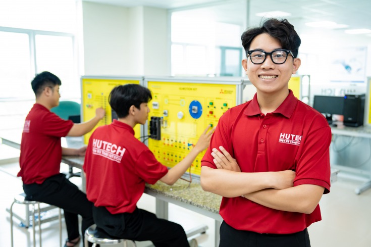 Kỹ thuật điều khiển và tự động hóa 13WIN13 4