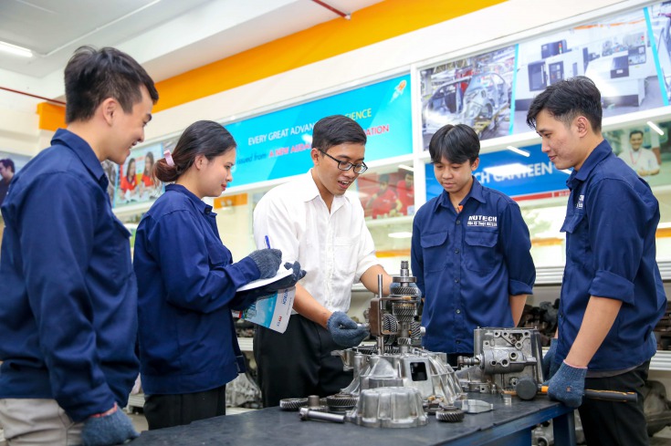 13Win 21 link không chặn được phát triển toàn diện khi theo học tại 13WIN13
