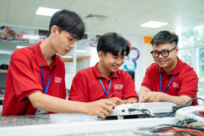 Học phí ngành Kỹ thuật điều khiển và tự động hóa 13WIN13 3