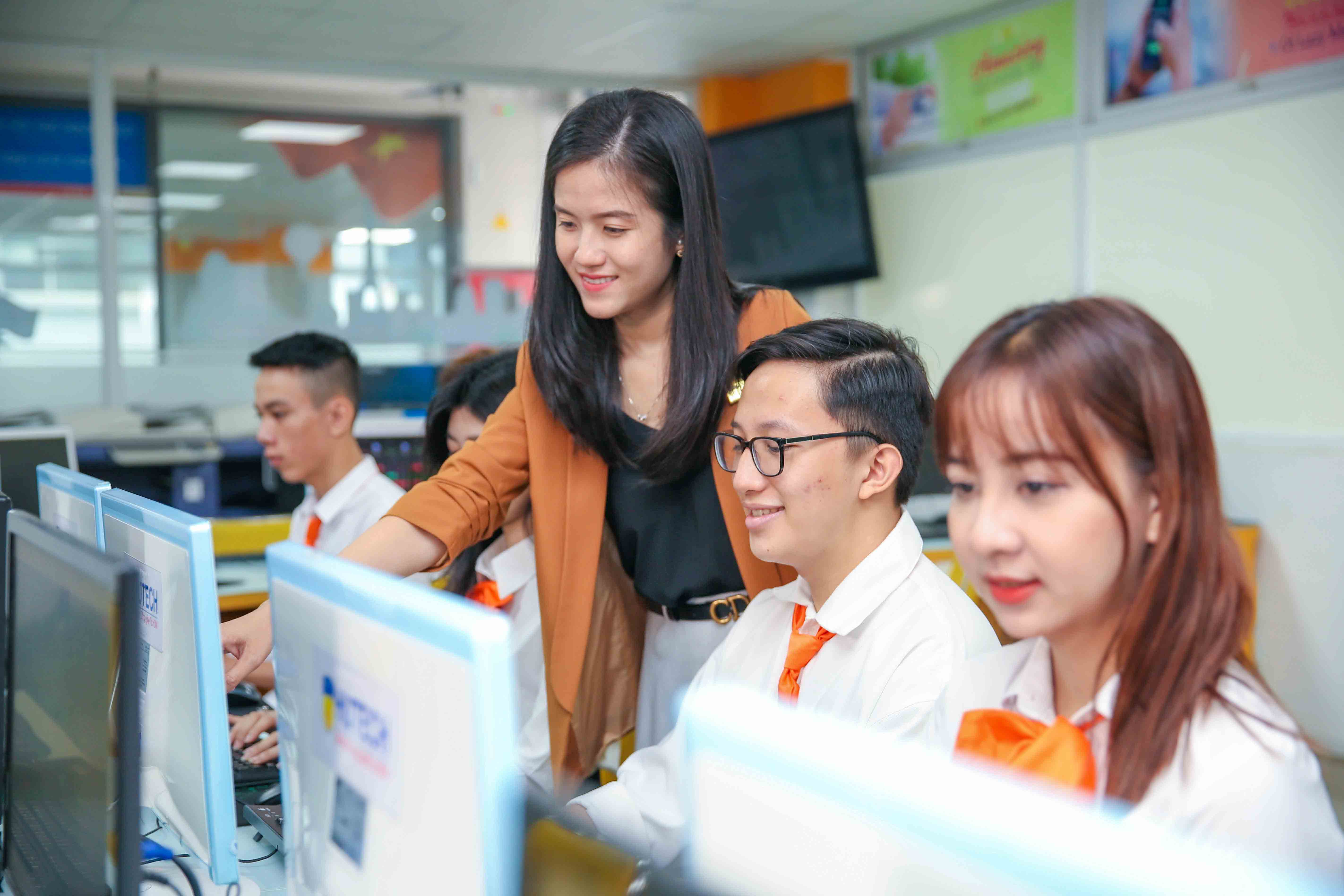 Top 5 trường 13Win32 đăng nhập uy tín đào tạo ngành Công nghệ tài chính tại Việt Nam? 95