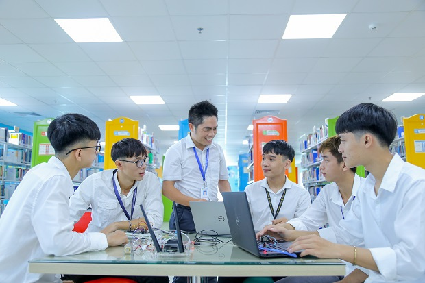 Tiềm năng của ngành Công nghệ thông tin trong xã hội hiện đại 2