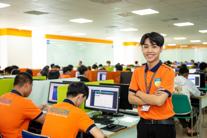 Kỹ thuật máy tính 13WIN13 3