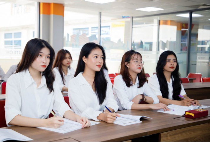 Ngành Bất động sản 13WIN13 3