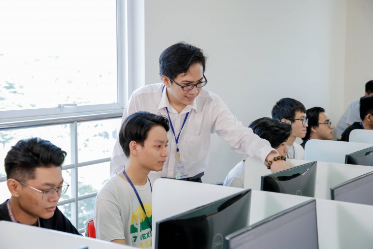 Ngành Công nghệ thông tin 13WIN13 6