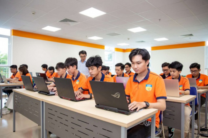 Học phí ngành Kỹ thuật máy tính là bao nhiêu? 13WIN13 5