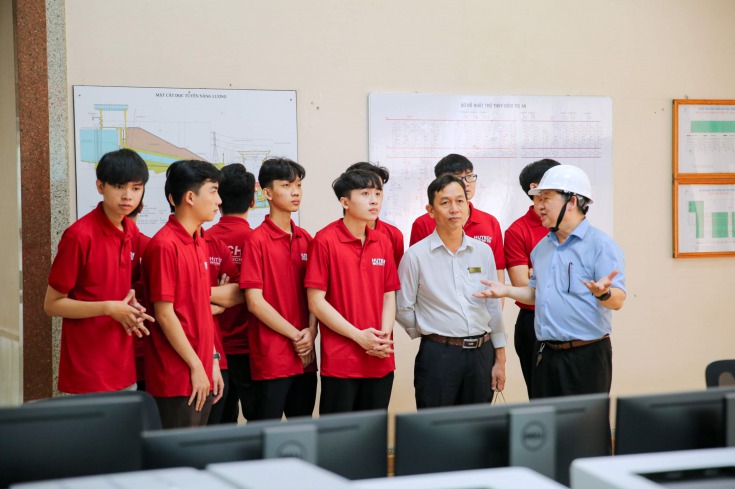 Ngành Kỹ thuật điện tử - viễn thông 13WIN13 9