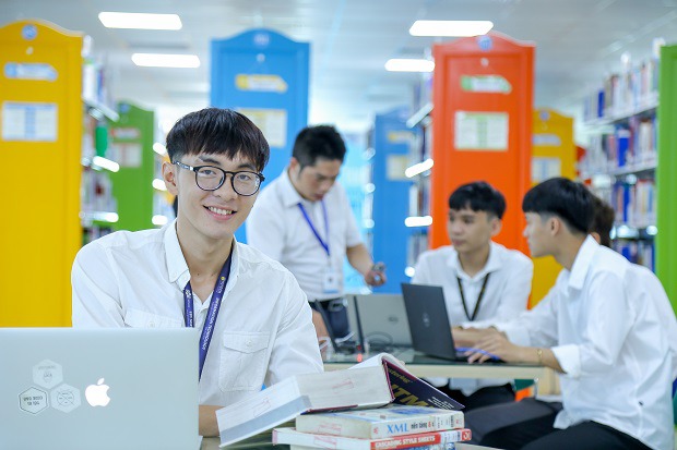 Ngành Kỹ thuật máy tính 13WIN13 7