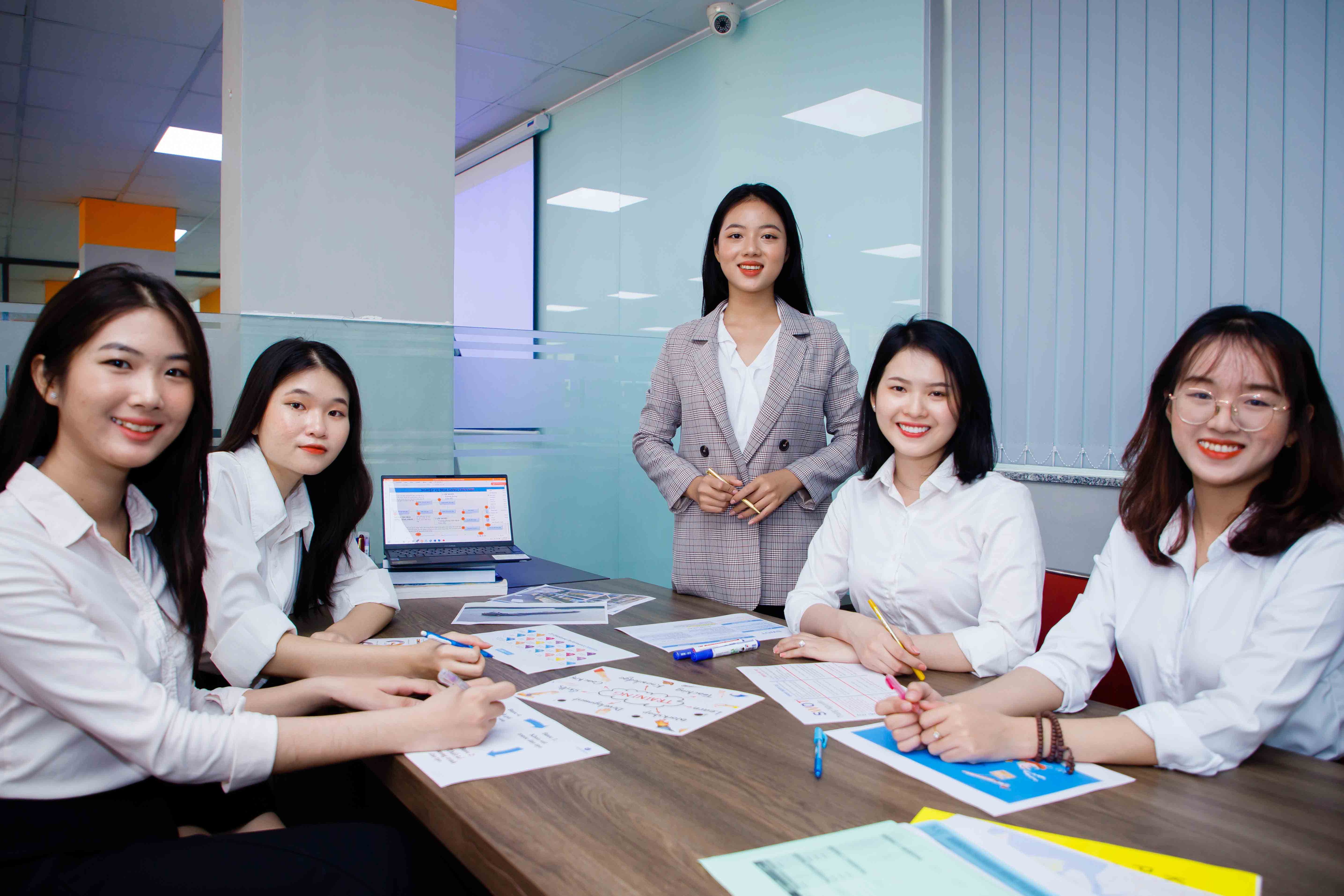 Top 5 trường 13Win32 đăng nhập uy tín đào tạo ngành Bất động sản tại Việt Nam? 62
