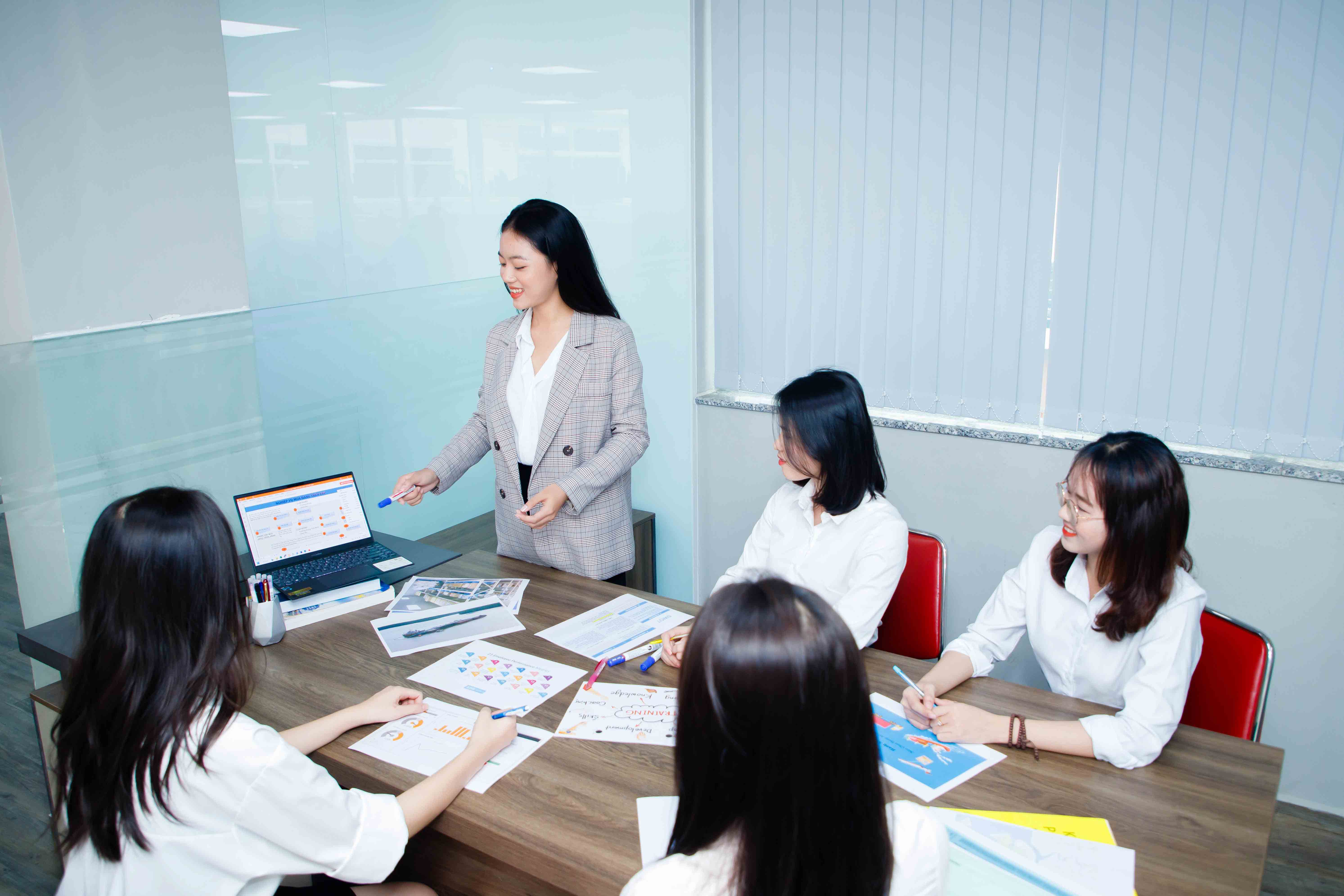 Top 5 trường 13Win32 đăng nhập uy tín đào tạo ngành Bất động sản tại Việt Nam? 60