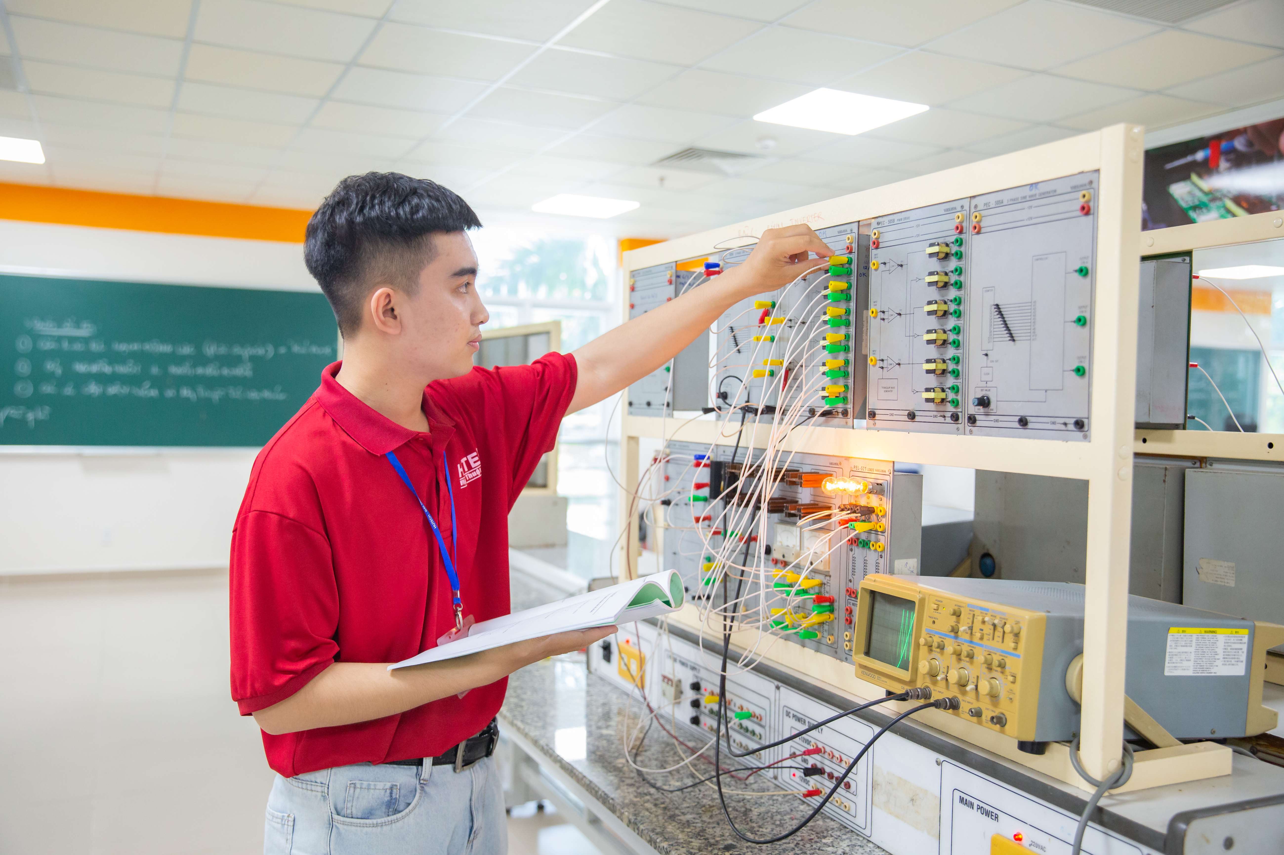 13Win 21 link không chặn thỏa sức thể hiện kỹ năng chuyên môn tại phòng lab hiện đại