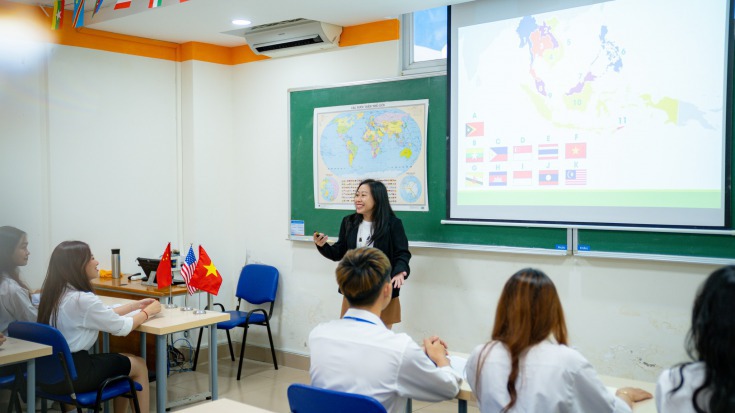 Ngành quan hệ công chúng 13WIN13 6