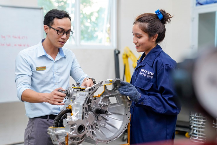 Ngành công nghệ kỹ thuật ô tô 13WIN13 6