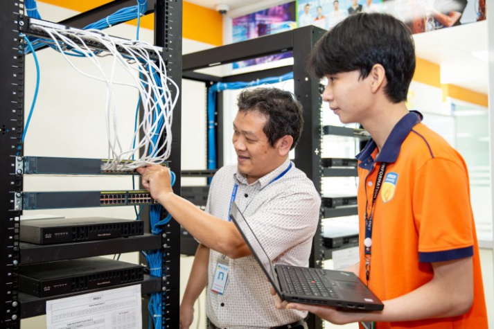 Học phí ngành An toàn thông tin 13WIN13 3