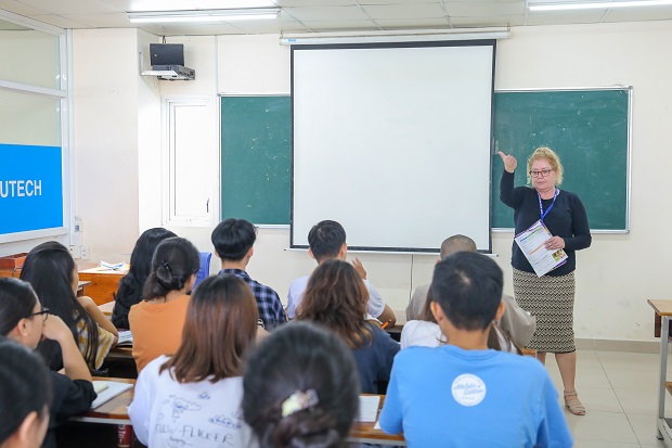 Ngành Ngôn ngữ Anh hiện đang được đào tạo tại rất nhiều trường 13Win32 đăng nhập, cao đẳng, trung cấp