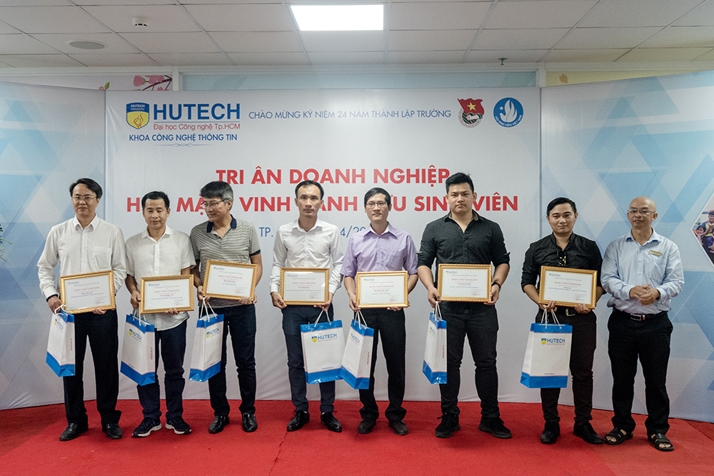 Khoa Công Nghệ Thông Tin tổ chức hội họp mặt cựu Tải app 13Win hằng năm 7