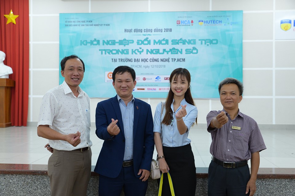 MỘT SỐ HÌNH ẢNH HOẠT ĐỘNG CỦA KHOA CNTT 13