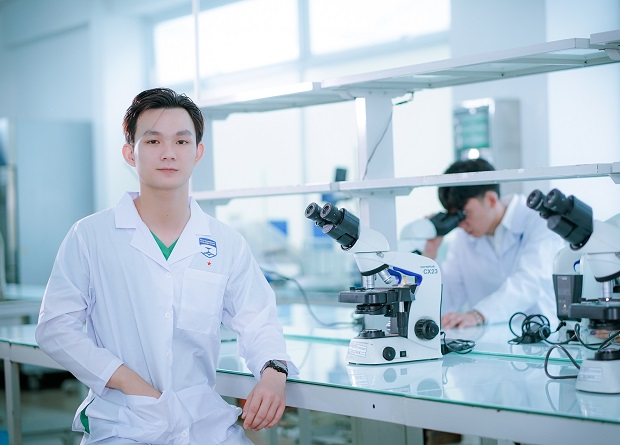Điều dưỡng đang là ngành