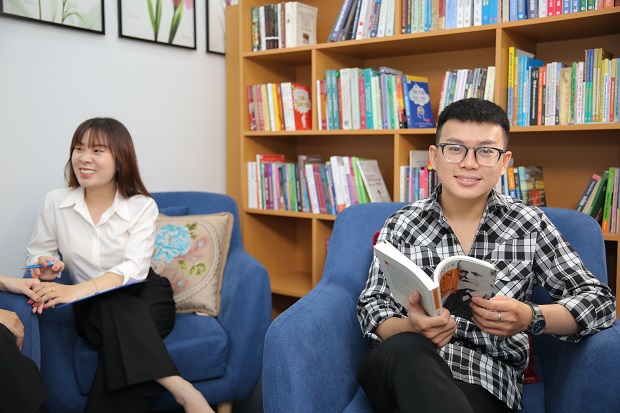 Lắng nghe, thấu hiểu, dễ chia sẻ là những lợi thế để bạn học tốt ngành Tâm lý học 