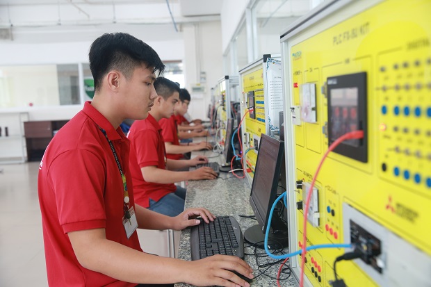 Học ngành Kỹ thuật điều khiển và tự động hóa thực hành, thực tập ở đâu