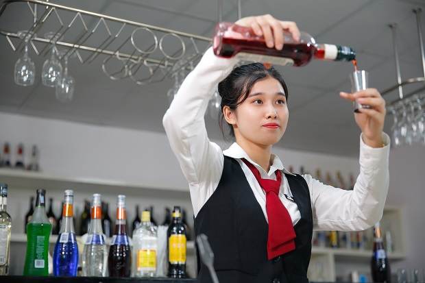 Môi trường làm việc của ngành Quản trị nhà hàng và dịch vụ ăn uống cũng rất đa dạng và linh hoạt