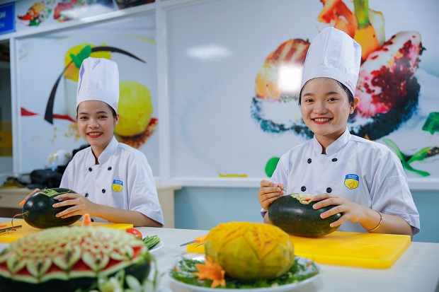 Ngành Quản trị nhà hàng và dịch vụ ăn uống ngày càng tăng và thu hút sự quan tâm của nhiều bạn trẻ