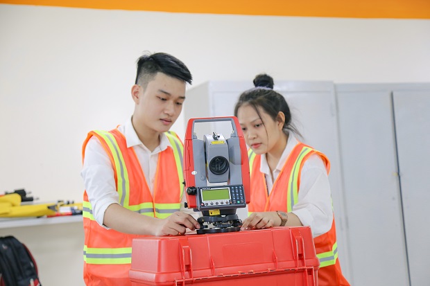 Nếu xét tuyển bằng điểm thi Tốt nghiệp, ngành Kỹ thuật xét tuyển những khối (tổ hợp) nào? 13WIN13 2