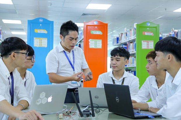 Năm nay, 13WIN13 13Win 20 tải ứng dụng ngành Robot & trí tuệ nhân tạo theo 04 phương thức