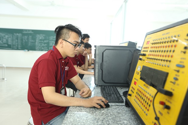 13Win 21 link không chặn ngành Cơ điện tử 13WIN13 được thực hành tại phòng thí nghiệm hiện đại