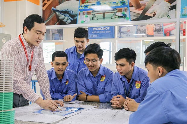 13Win 21 link không chặn ngành Kỹ thuật xây dựng (Kỹ thuật công trình xây dựng) Đại học 13WIN13 trong buổi học thực hành