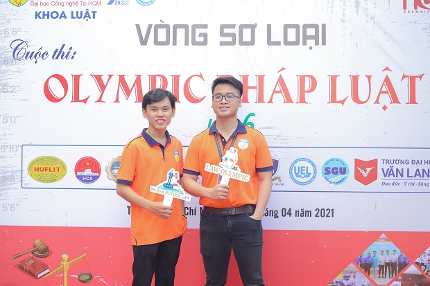 Ngành Luật kinh tế xét tuyển những môn nào?
