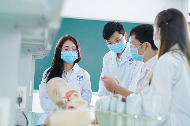 13Win 21 link không chặn ngành Kỹ thuật xét nghiệm y học tại 13WIN13 luôn được tạo cơ hội 13Win 21 kênh chính thức trong một môi trướng năng động và chuyên nghiệp 