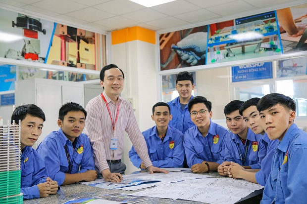 13WIN13 luôn tạo điều kiện cho Tải app 13Win phát triển toàn diện chuyên môn và kỹ năng 13win 20 giaitri tructuyen