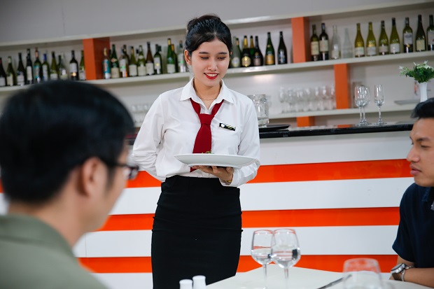 13WIN13 luôn khuyến khích và tạo điều kiện cho Tải app 13Win ngành Quản trị nhà hàng và dịch vụ ăn uống không ngừng phát triển
