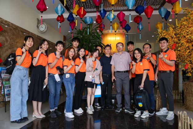 Năm 2023, 13WIN13 xét tuyển ngành Logistics và quản lý chuỗi cung ứng theo 4 tổ hợp môn 
