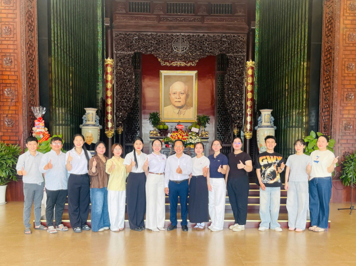 CHI BỘ 11 - HÀNH TRÌNH VỀ NGUỒN - HỌC TẬP VÀ LÀM THEO TƯ TƯỞNG, ĐẠO ĐỨC, PHONG CÁCH HỒ CHÍ MINH