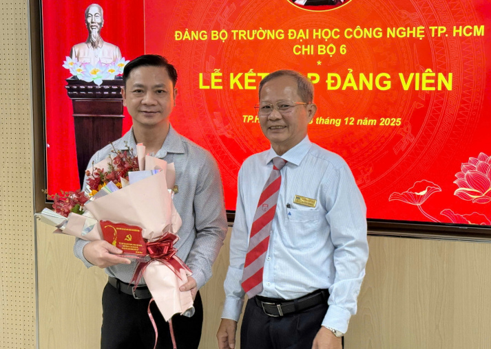 Chi bộ 6 tổ chức Lễ kết nạp Đảng viên 22