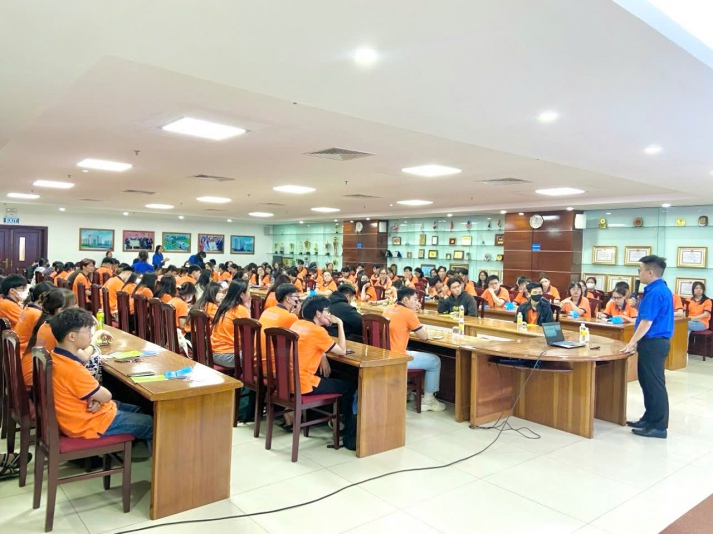 35 TÂN SINH VIÊN 13WIN13 TIÊU BIỂU ĐƯỢC KẾT NẠP ĐOÀN NHÂN KỶ NIỆM 110 NĂM NGÀY SINH ANH HÙNG LÝ TỰ TRỌNG (20/10/1914-20/10/2024) 7