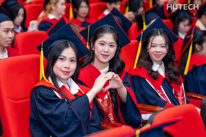 Từ nỗ lực đến tự hào: Các tân khoa sẵn sàng đăng ký tham dự lễ 13Win13 link đăng nhập đợt 3 năm 2026 156