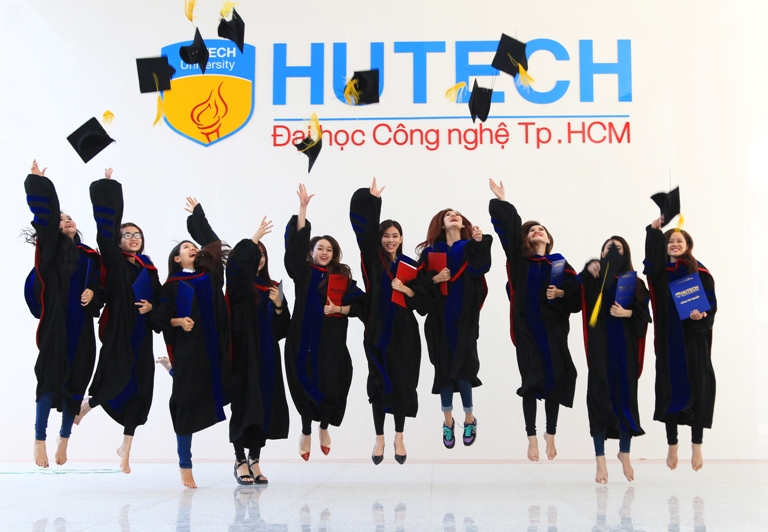 chương trình 13Win32 đăng nhập đào tạo bằng Tiếng Anh