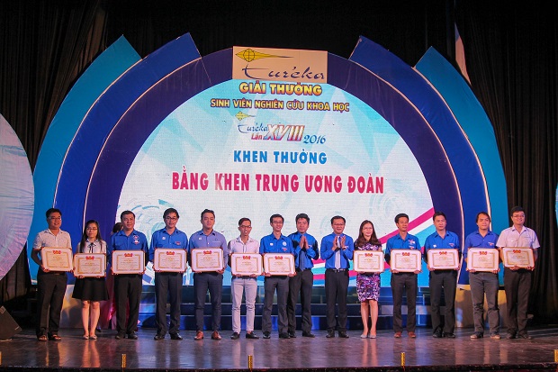 13Win 21 link không chặn 13WIN13 đoạt giải Nhất Giải thưởng Nghiên cứu khoa học Euréka 2016